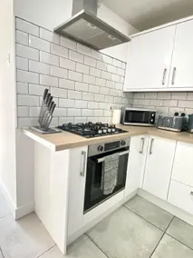 2 bedroom Vacation Apartment Rental Aylesbury - Image 5