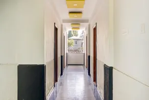 Spot On Royal Inn Lodging - Image 4