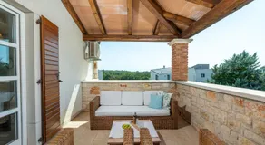 Merveilleuse maison de vacances entièrement équipée avec barbecue, piscine privée et terrasse | Vue nature - Image 4