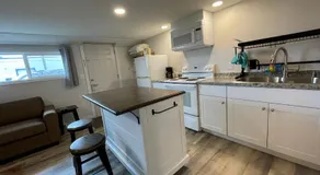 Holiday Motel - Image 3