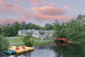 Game Farm Villa by Avantstay 10bdr Private Pond Spa Pool Family-friendly - Image 5