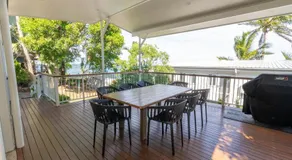 Amity Treetops - Prime Location - Sleeps 7 - Image 4