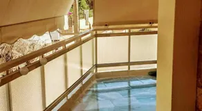 Luxurious apartment close to the beach and airport - Image 3
