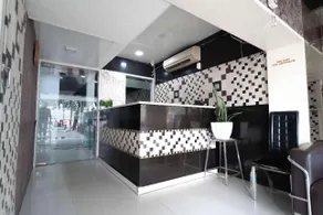 Hotel Planet - Image 2