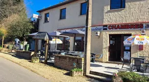Auberge Chez Dikke Vriend, Chambres et taverne - Image 5