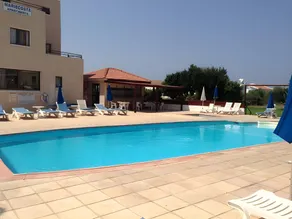 Constantaras Apartments - Image 4