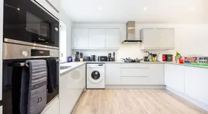 New 3 Bed House, Sittingbourne, Sleeps 7, Contractors, Families , Weekly and Monthly Offers - Image 4