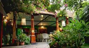 Molly's Retreat - Image 5