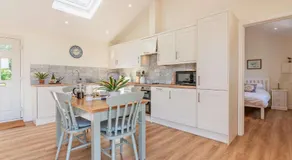 2 Bed in Winchester oc-77384 - Image 3