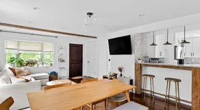 Cozy Greenport Cottage - Image 3