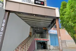 Hotel O by OYO SRS Inn Guest House - Image 5