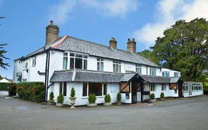 The Cedars Hotel - Image 4