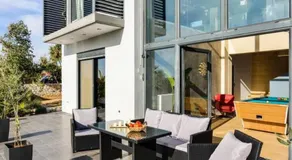 Adorno Luxury Villa - Image 4