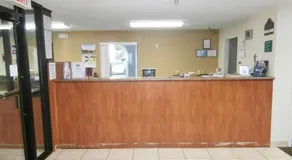 Country Hearth Inn & Suites Dawson - Image 4
