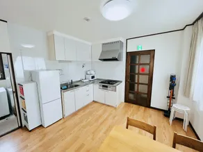 Max 14 Guests｜10 min to Namba｜4-min Walk to Station｜120㎡ Entire House｜LUMI HOUSE 501 - Image 3
