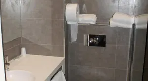 Hôtel La Peupleraie - Image 2