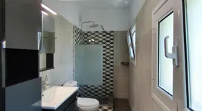 Iris Home - Image 2