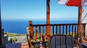 House the Viñas 2 With views of the sea, the mountains and the volcanoes - Image 3