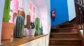 The red house - Image 2