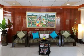 ZEN Rooms Vest Grand Suites Bohol - Image 2