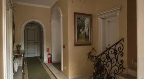 Boutique Tosca Regal - Image 3