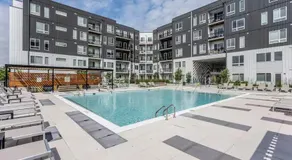 Cincinnati Downtown Oasis - Image 3