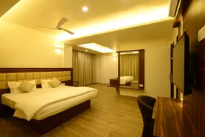 Manasi Pride - Image 2