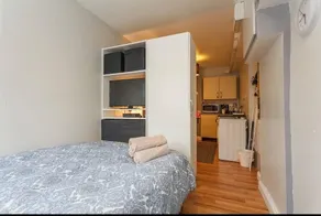 Shirley Apartments, Cozy Studio, Self Check in, 10 min Drive to City Centre, Walking to Redbridge Train Station - Image 2