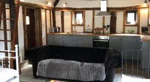 Bank Farm Apartments - Image 3