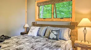 Couples’ Treehouse Retreat w/ Hot Tub & Views - Image 2