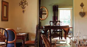 Mason's Arms - Image 4