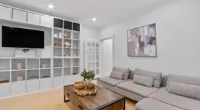 Pet-Friendly Home Just Minutes from Bondi Beach - Image 2