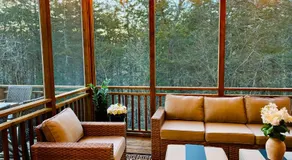 The Lodge, 'North Woods' style, boutique Galena Getaway! - Image 5