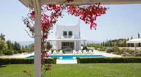 Villa Elena Loutraki - Image 4
