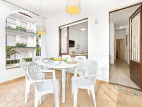 Apartment in Llafranc near Sandy Beach - Image 4