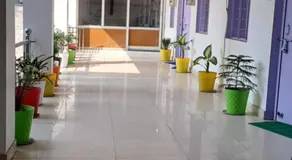 Hotel Vrindavan - Image 2