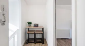 London Paddington Station Apartments - Image 3