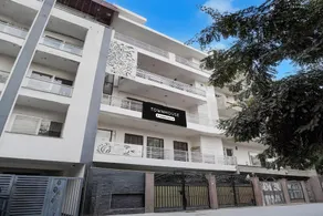 Super Townhouse Sector 46 Huda Market - Image 5