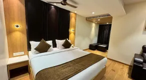 HOTEL TOUCHWOOD - Image 2
