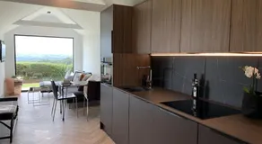 The Cabin at Barnstormers, luxury woodland setting - Image 2