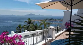 Hermoso condominio en Bahía Manzanillo - Image 2