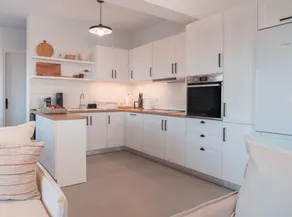 Stylish 4-bed Beachside Private Villa Alati - Image 3