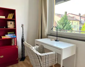 Bright 2BR Family-friendly Home -BASF - Free Parking - Super Fast WIFI - Image 4