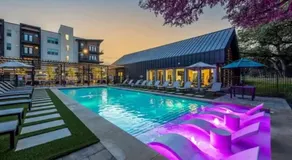 Lavish Escape 1Bd1Ba Pool w Golf Sim - Image 3