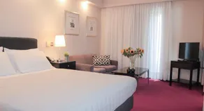 Hotel Victory - Image 2