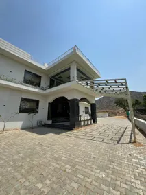 Tropica Nature's Retreat - Image 4