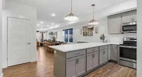 Lakeshore Living - Image 4