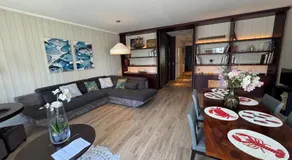 Tour de la chaine, vieux port, Grand Appartement - Image 3