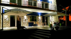 Villa Maria Luxury Suites - Image 3