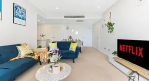 3 bedroom apartment in the bustling neighborhood of Arncliffe - Image 4